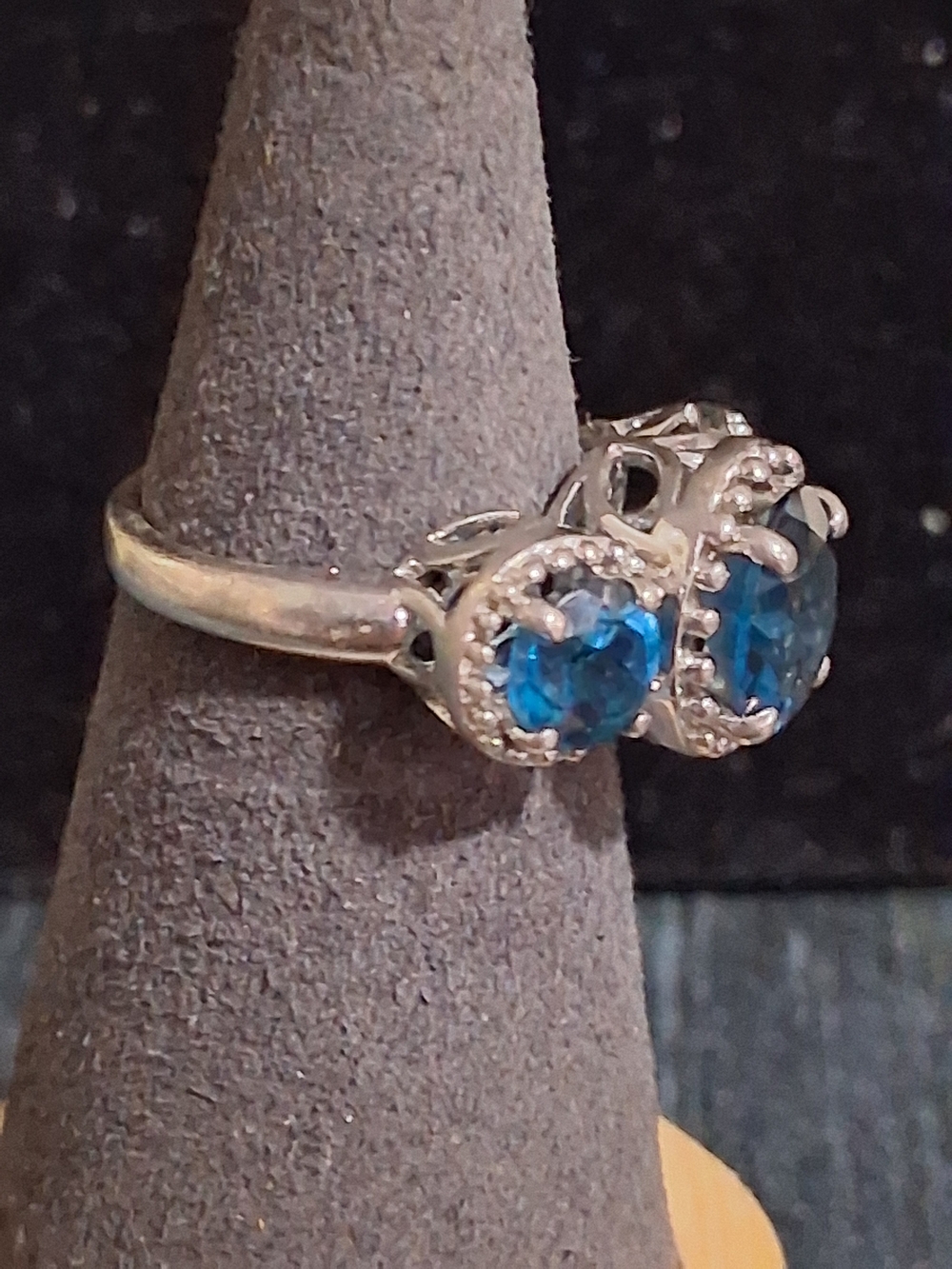 RSZ 925 Sterling Silver London Blue Topaz 3 Stone Halo Ring Vintage Style - Picture 3 of 5